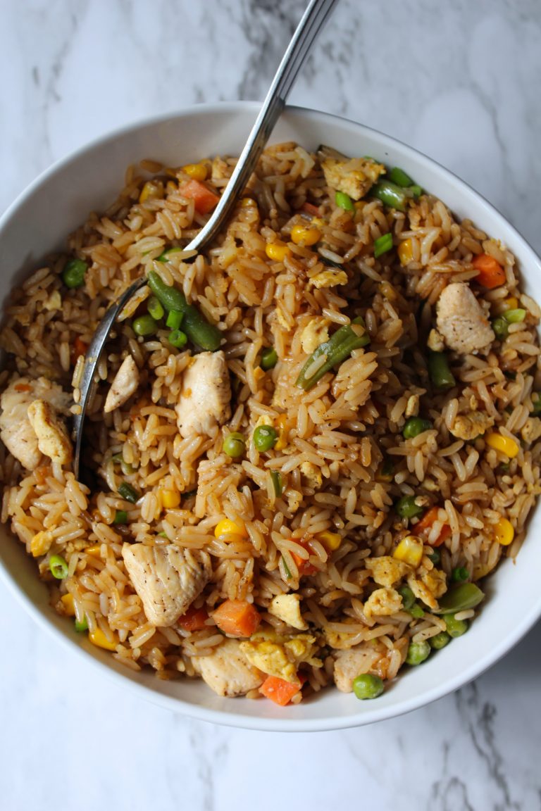 Halal chicken stir-fry with vegetables soy sesame ginger sauce naturally dairy-free for easy weeknight dinner